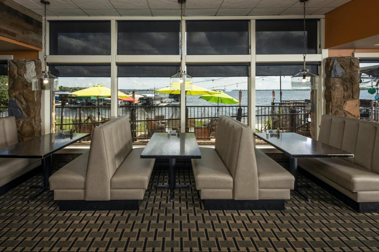 Holiday Inn Detroit Lakes By Ihg Zewnętrze zdjęcie