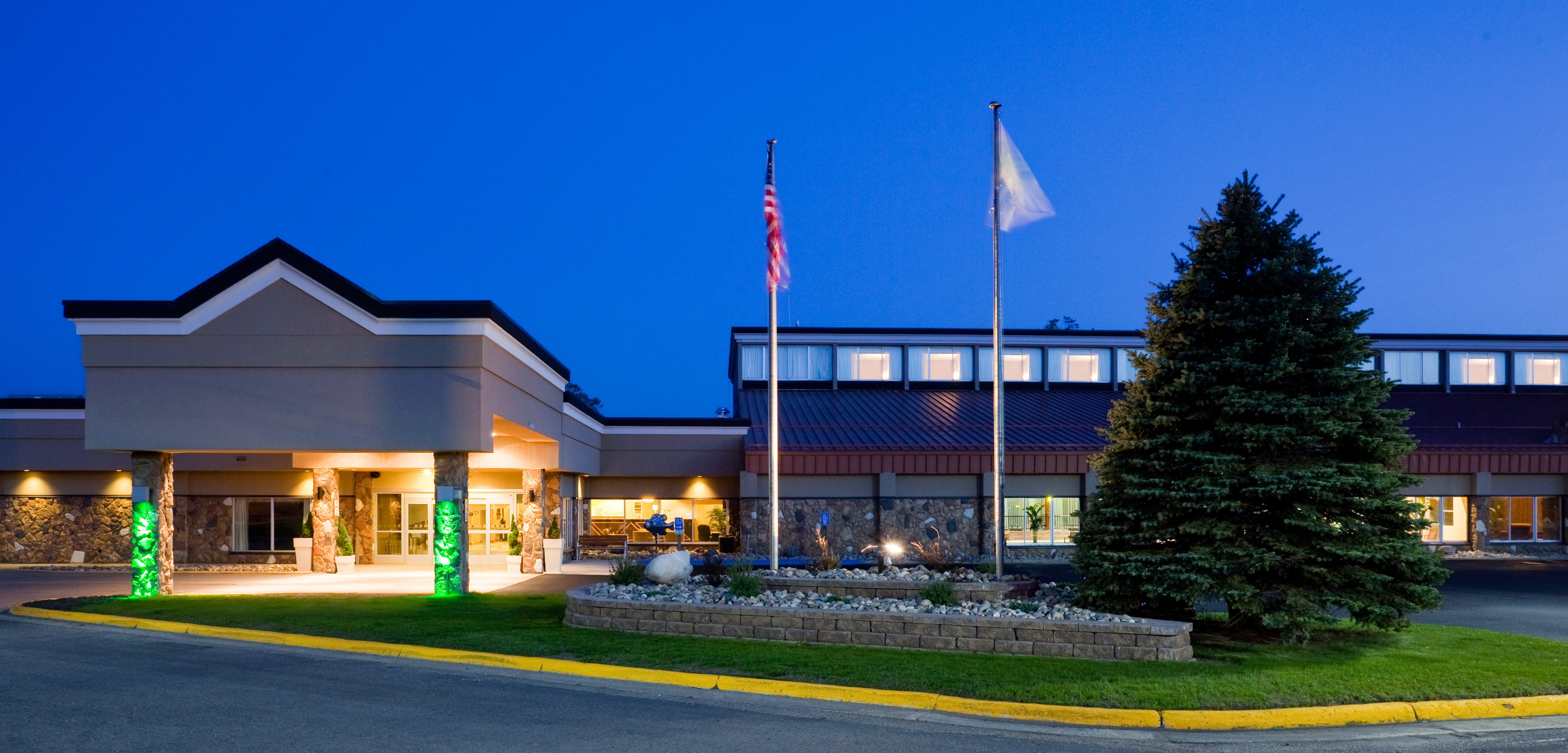 Holiday Inn Detroit Lakes By Ihg Zewnętrze zdjęcie