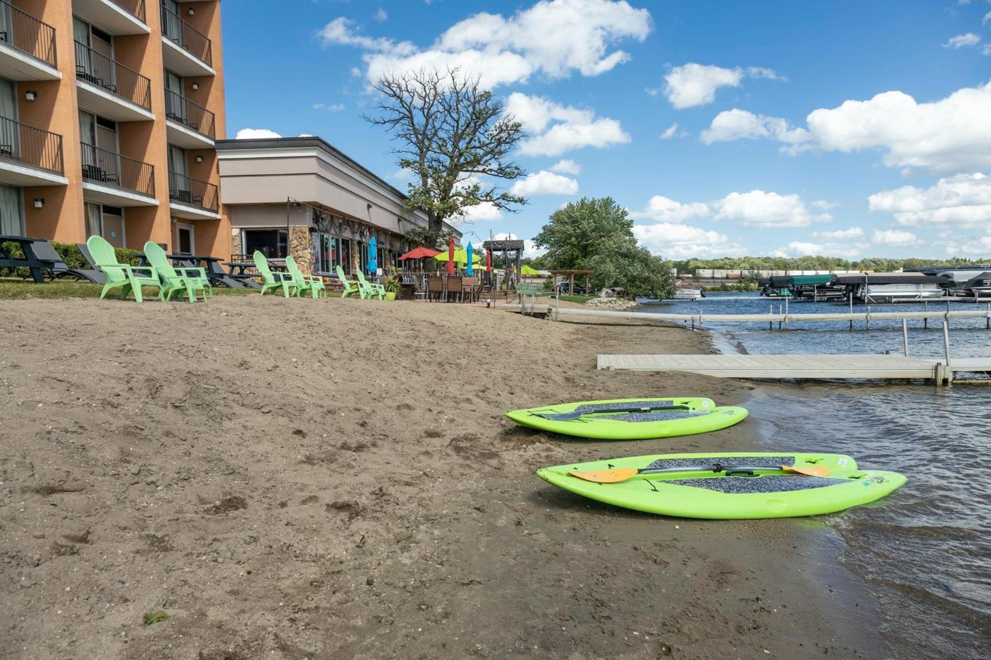 Holiday Inn Detroit Lakes By Ihg Zewnętrze zdjęcie